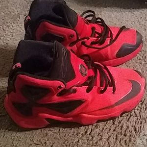 Used nike sneakers